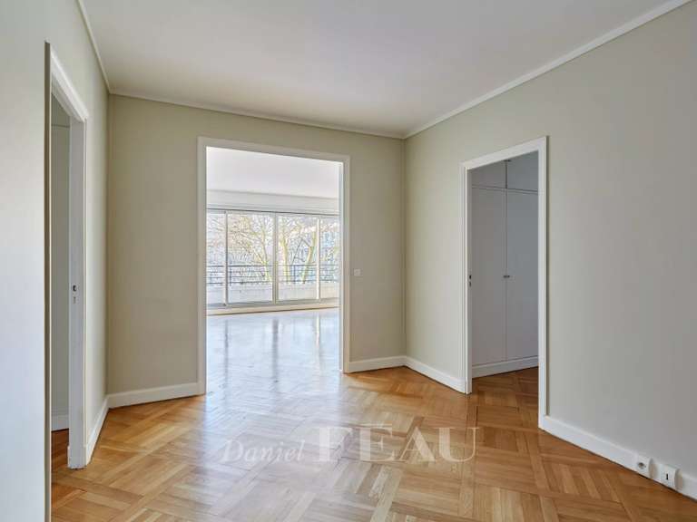 Apartment Paris 16e - 3 bedrooms - 155m²