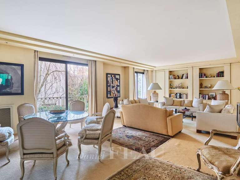 Apartment Paris 16e - 2 bedrooms - 141m²