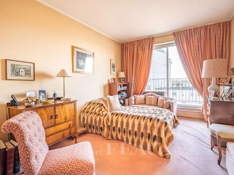 Appartement Paris 16e - 3 chambres - 116m²