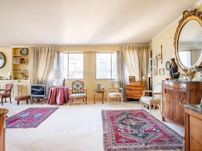 Appartement Paris 16e - 3 chambres - 116m²