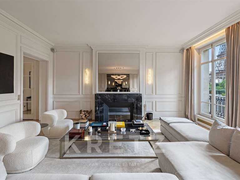 Appartement Paris 16e - 4 chambres - 245m²