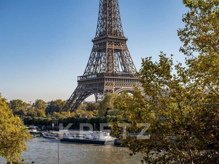 Appartement Paris 16e - 4 chambres - 245m²