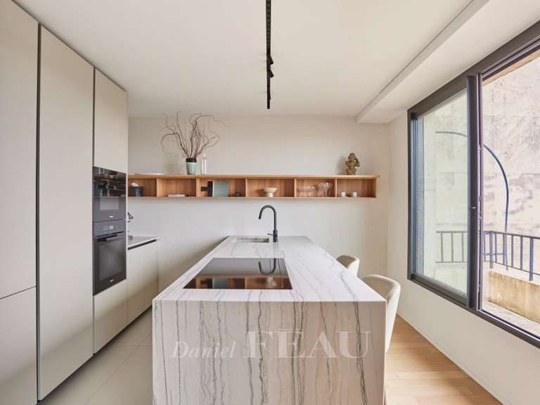 Appartement Paris 16e - 2 chambres - 100m²