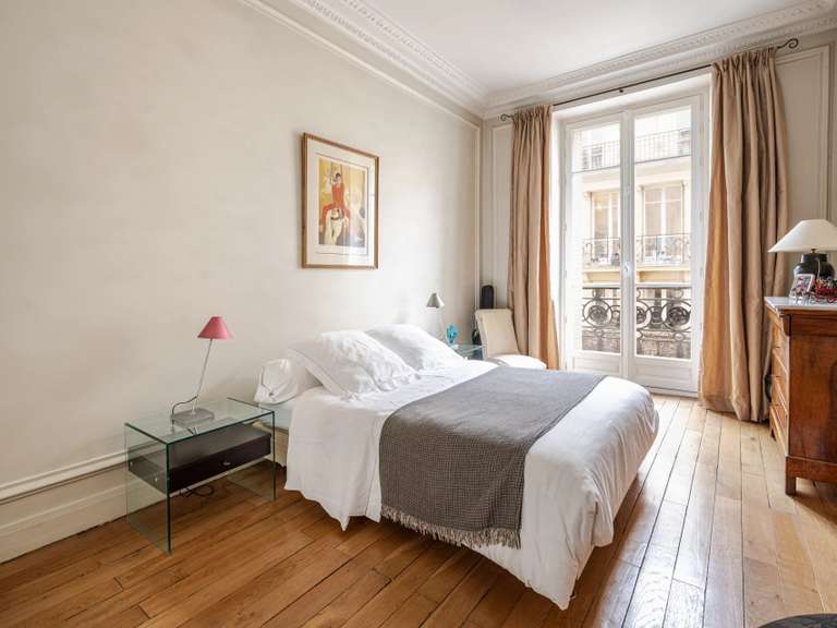 Appartement Paris 16e - 2 chambres - 102m²