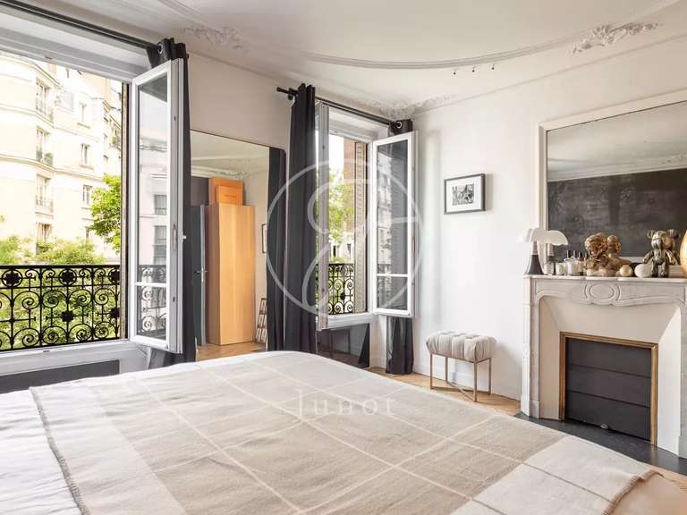 Appartement Paris 16e - 2 chambres - 88m²