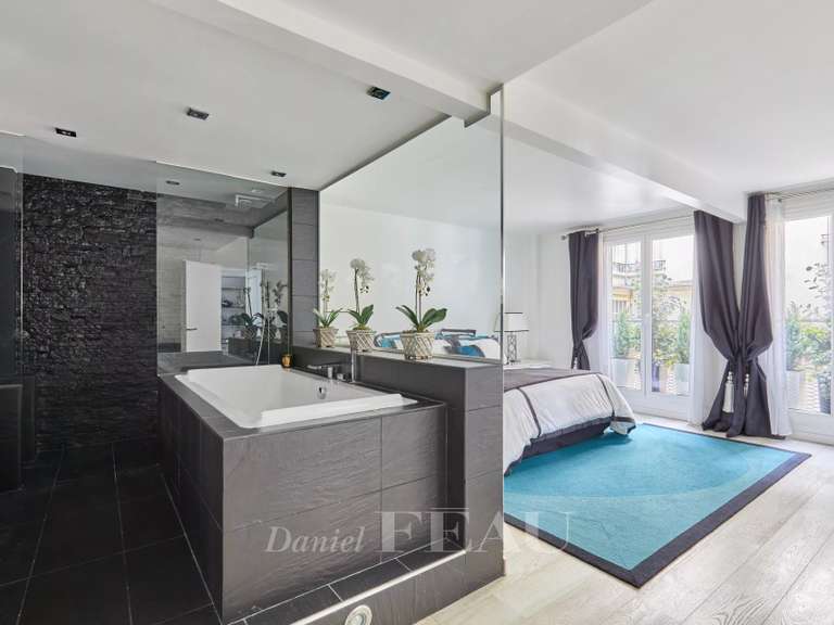 Appartement Paris 16e - 2 chambres - 104m²