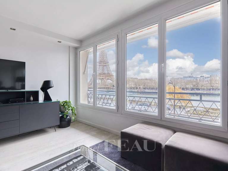 Appartement Paris 16e - 2 chambres - 104m²
