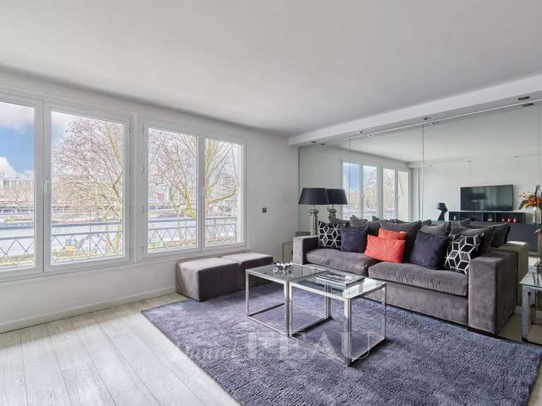 Appartement Paris 16e - 2 chambres - 104m²