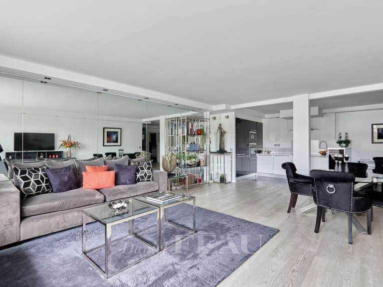 Appartement Paris 16e - 2 chambres - 104m²