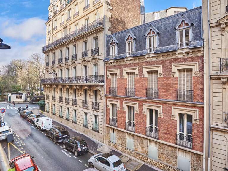 Appartement Paris 16e - 2 chambres - 77m²