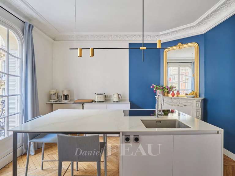 Appartement Paris 16e - 2 chambres - 77m²