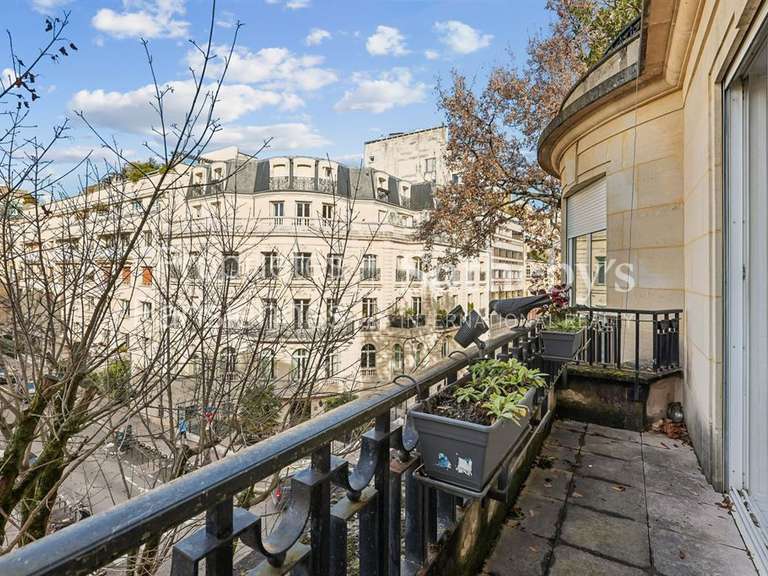 Apartment Paris 16e - 2 bedrooms - 118m²