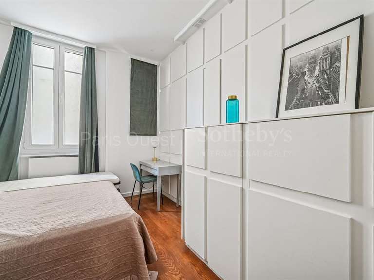 Appartement Paris 16e - 3 chambres - 155m²