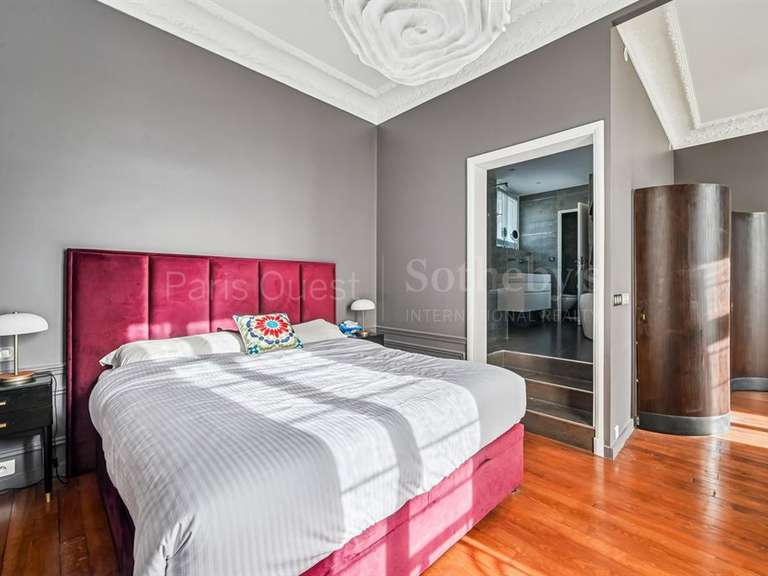 Appartement Paris 16e - 3 chambres - 155m²