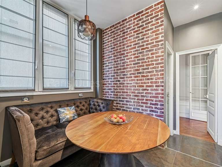 Appartement Paris 16e - 3 chambres - 155m²