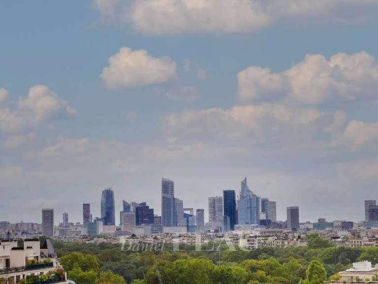 Appartement Paris 16e - 5 chambres - 331m²