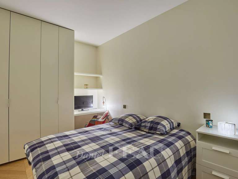 Appartement Paris 16e - 4 chambres - 170m²