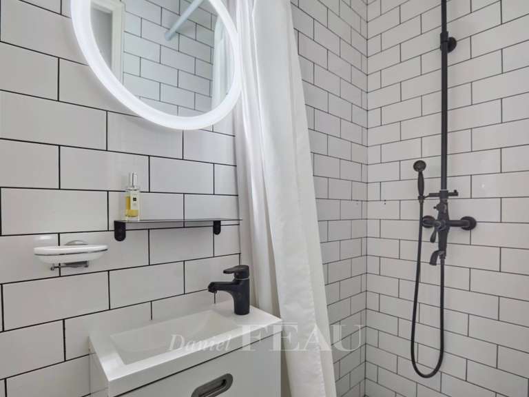 Appartement Paris 16e - 4 chambres - 170m²