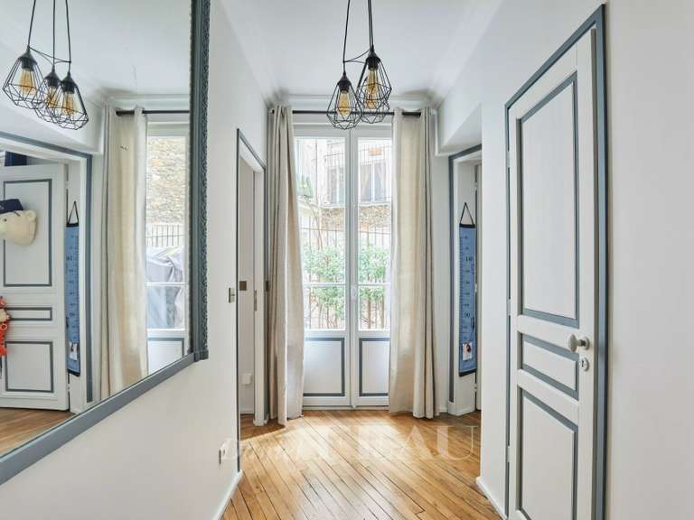 Appartement Paris 16e - 4 chambres - 170m²