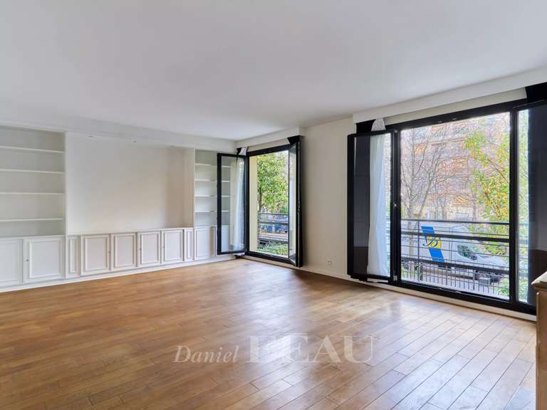 Appartement Paris 16e - 4 chambres - 120m²
