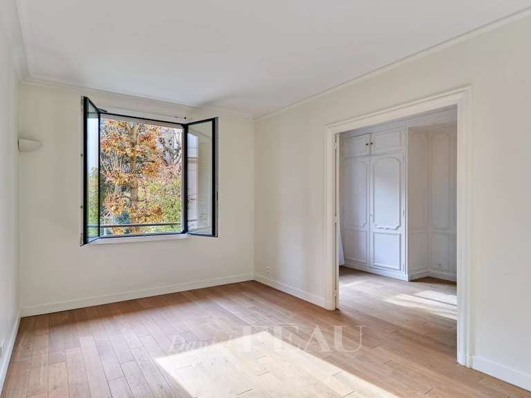 Appartement Paris 16e - 3 chambres - 120m²