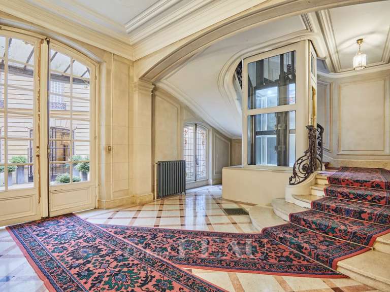 Appartement Paris 16e - 3 chambres - 171m²