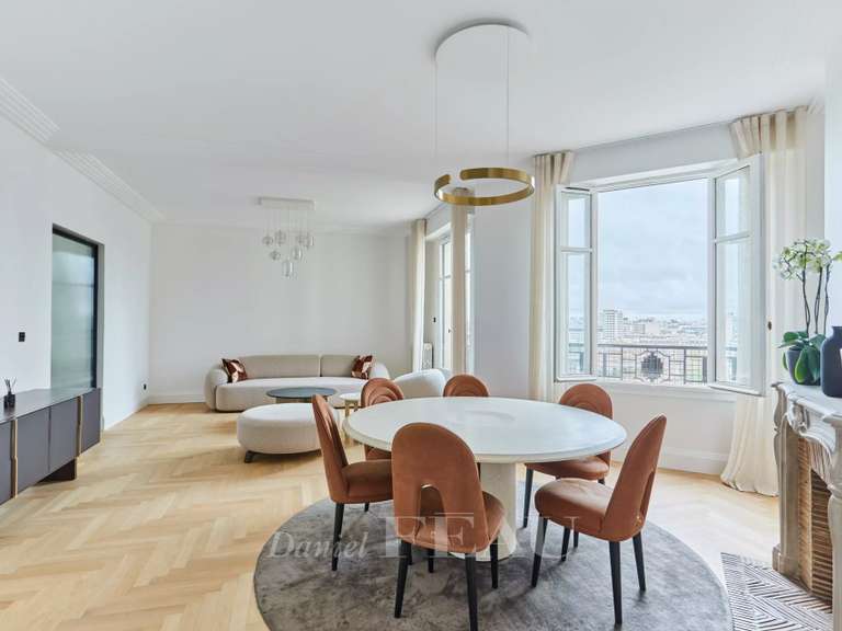 Appartement Paris 16e - 2 chambres - 92m²