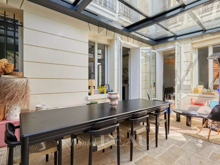 Appartement Paris 16e - 3 chambres - 119m²