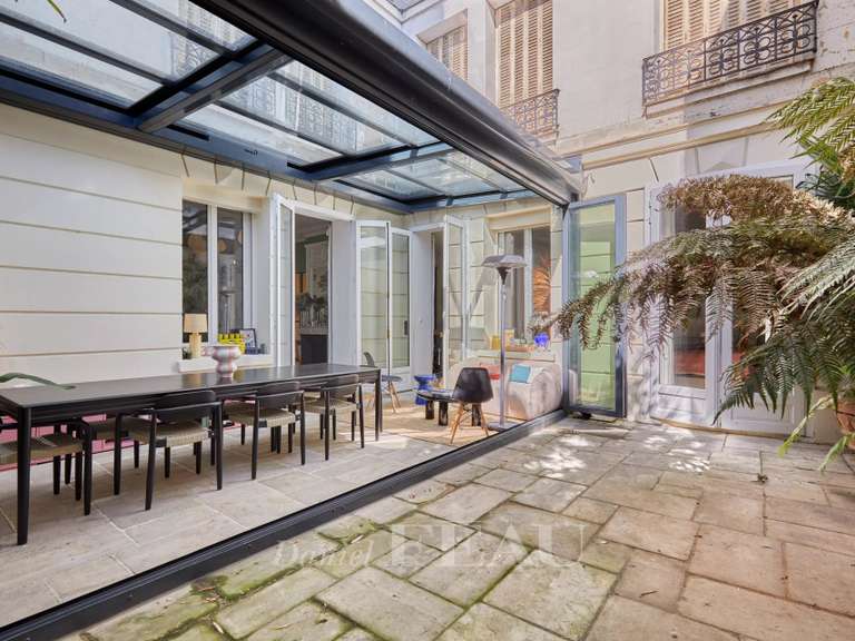 Appartement Paris 16e - 3 chambres - 119m²