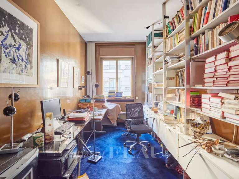 Appartement Paris 16e - 3 chambres - 242m²