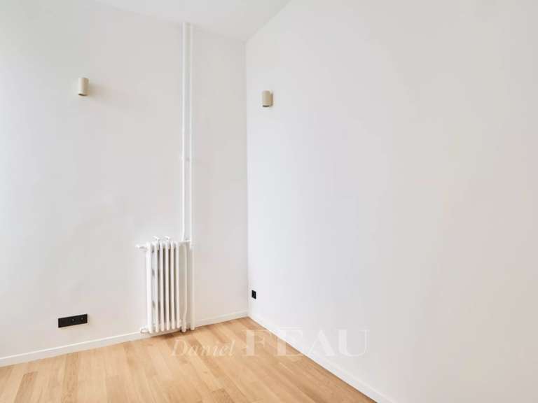 Appartement Paris 16e - 2 chambres - 131m²