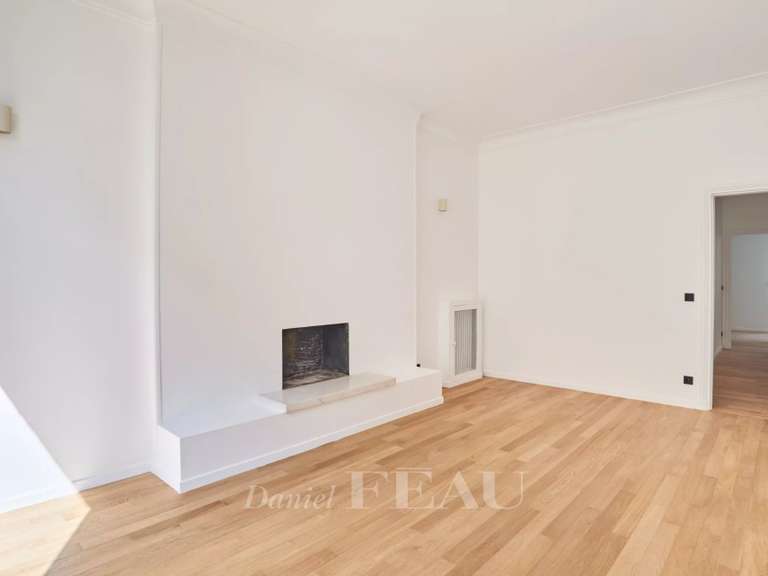 Appartement Paris 16e - 2 chambres - 131m²