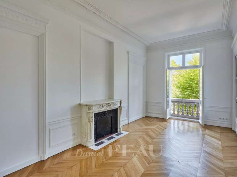 Appartement Paris 16e - 2 chambres - 236m²
