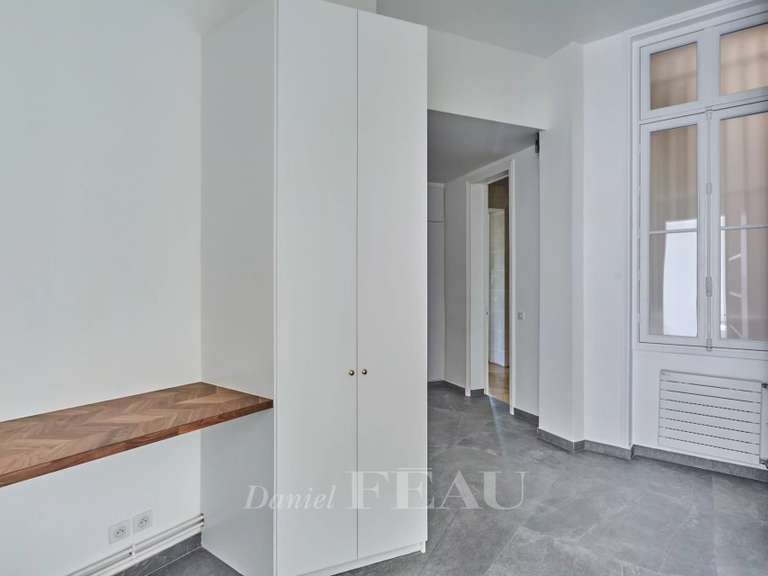 Appartement Paris 16e - 2 chambres - 236m²