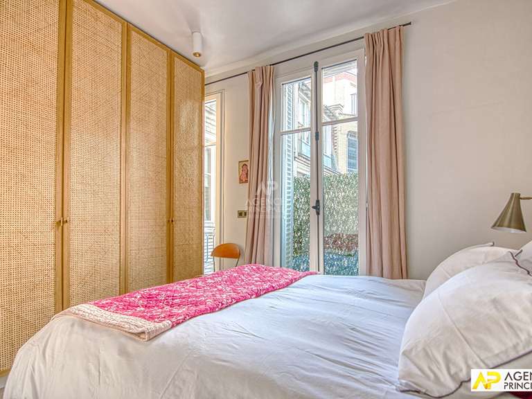Appartement Paris 16e - 2 chambres - 65m²