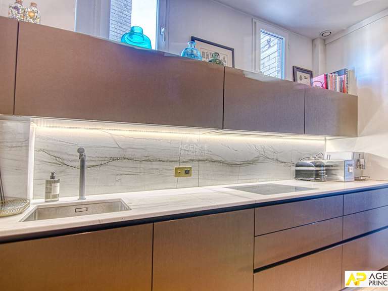 Appartement Paris 16e - 2 chambres - 65m²