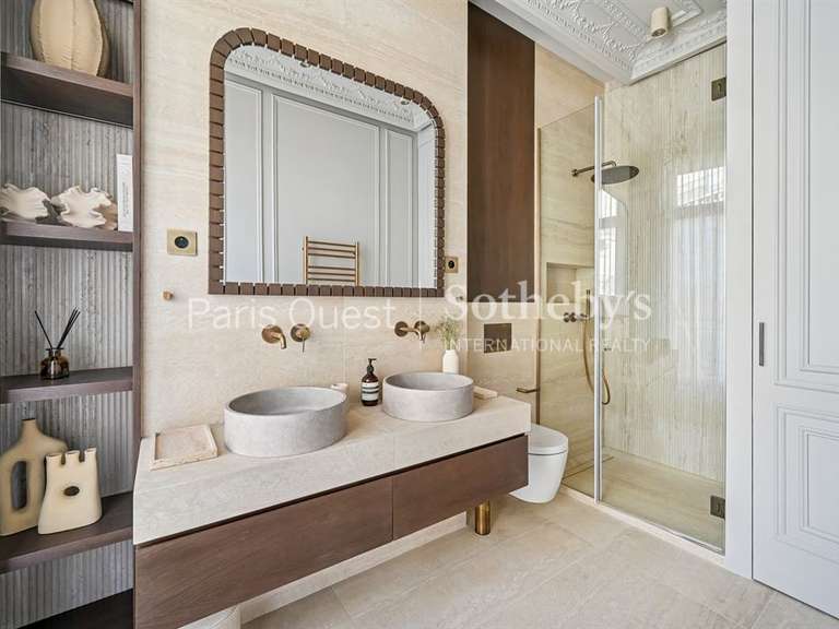 Appartement Paris 16e - 2 chambres - 72m²