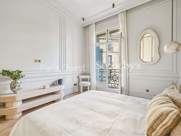 Appartement Paris 16e - 2 chambres - 72m²