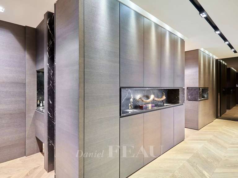 Appartement Paris 16e - 3 chambres - 165m²