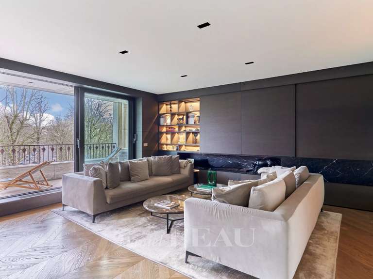 Appartement Paris 16e - 3 chambres - 165m²