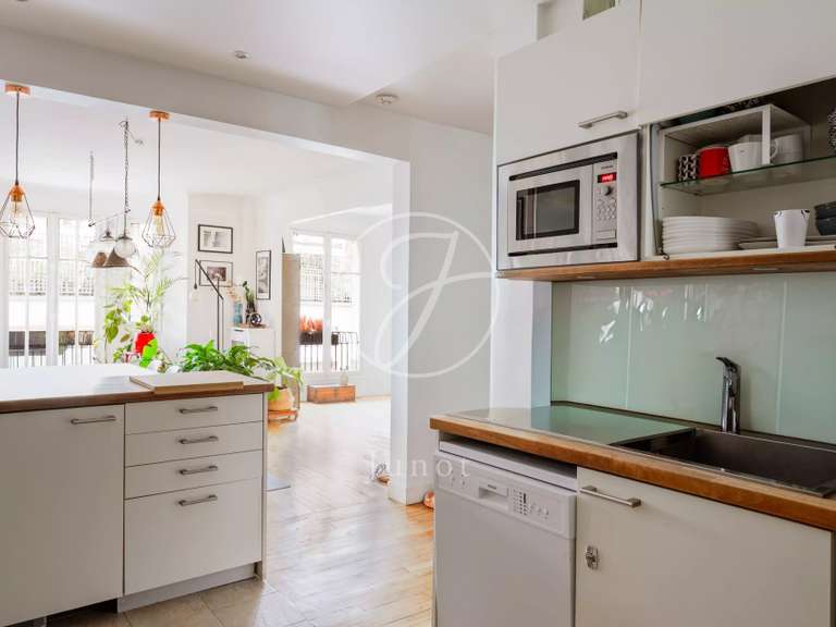 Appartement Paris 16e - 3 chambres - 111m²