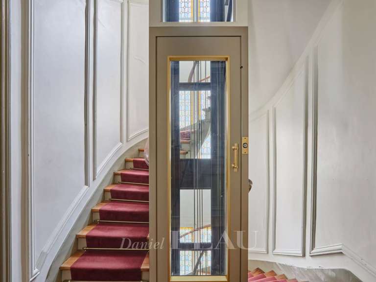 Appartement Paris 16e - 3 chambres - 112m²