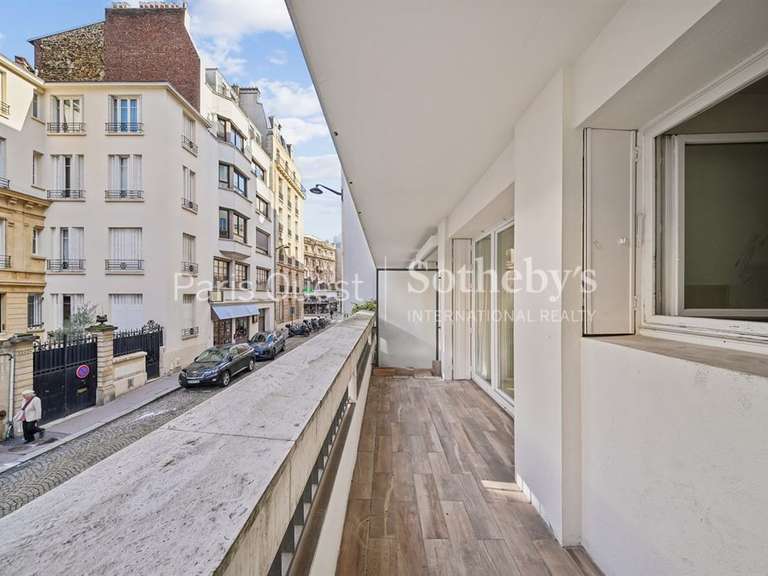 Appartement Paris 16e - 1 chambre - 85m²