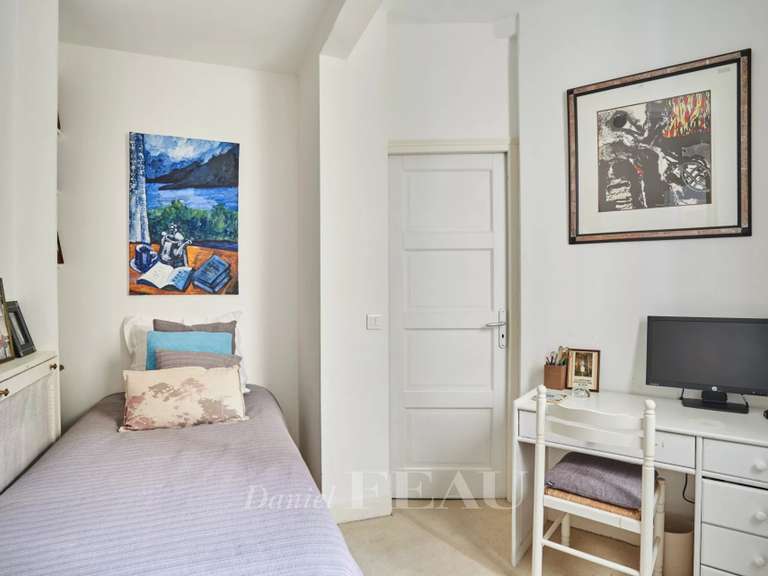 Appartement Paris 16e - 2 chambres - 73m²