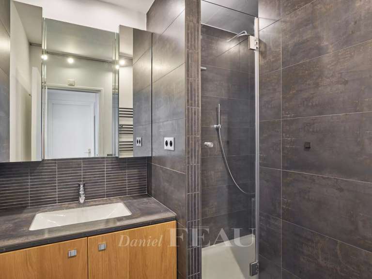 Appartement Paris 16e - 107m²