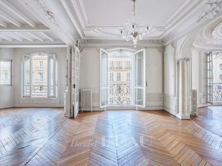 Appartement Paris 16e - 3 chambres - 196m²