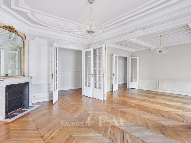 Appartement Paris 16e - 3 chambres - 196m²