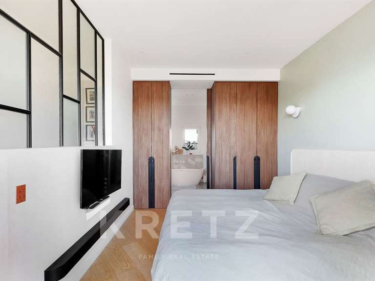 Appartement Paris 16e - 2 chambres - 100m²