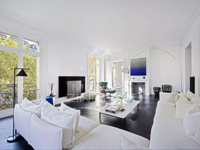 Appartement Paris 16e - 6 chambres - 347m²