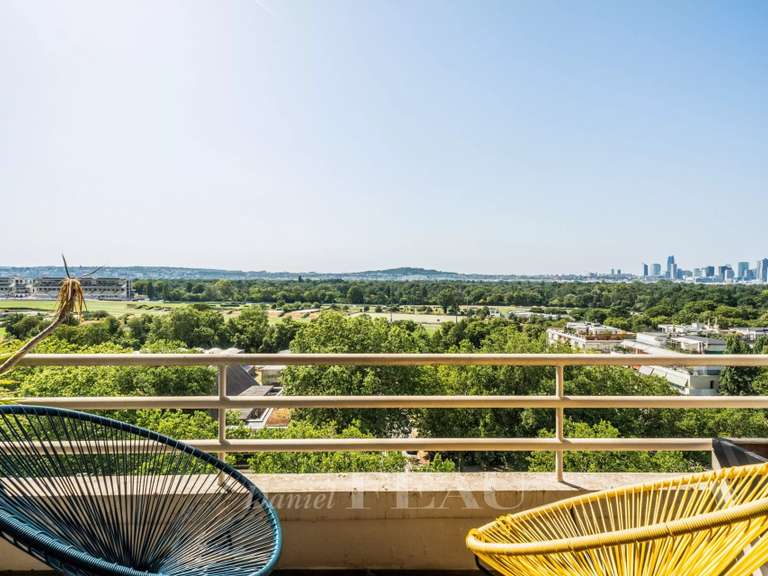 Appartement Paris 16e - 4 chambres - 270m²
